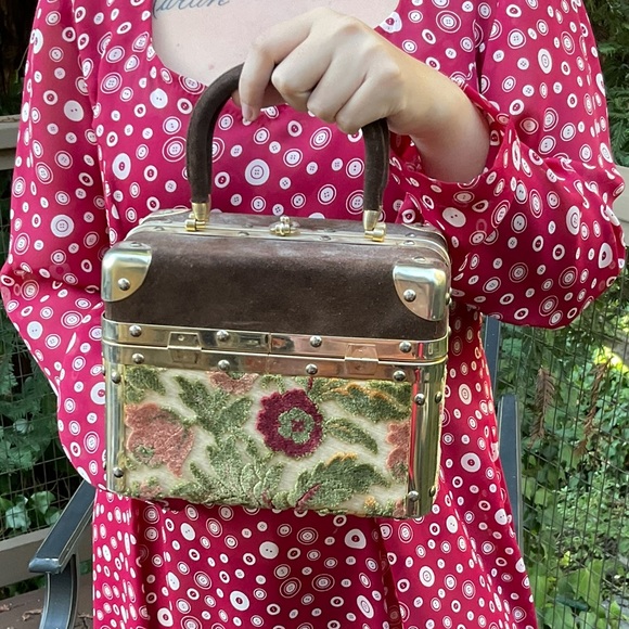 Vintage brown floral brocade tapestry brass hardware box purse handels - Picture 2 of 14